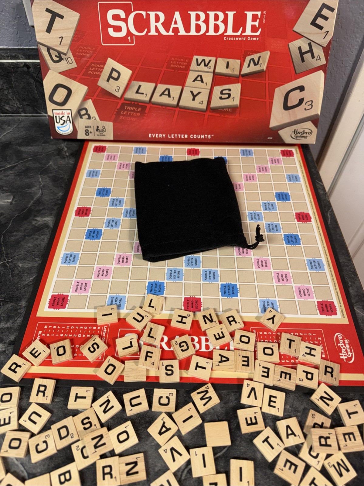 2013 Hasbro GamingScrabble Crossword Game