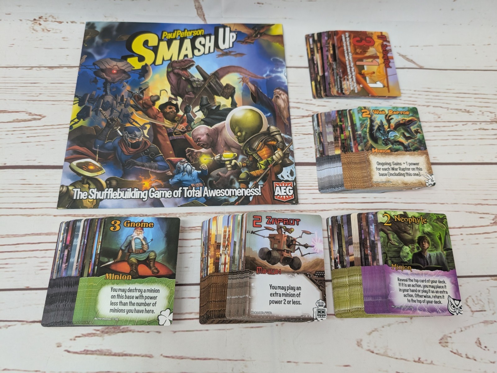 Smash Up Board Game Card Game Original Base Set & Big Geeky Box AEG *1 Bent Card