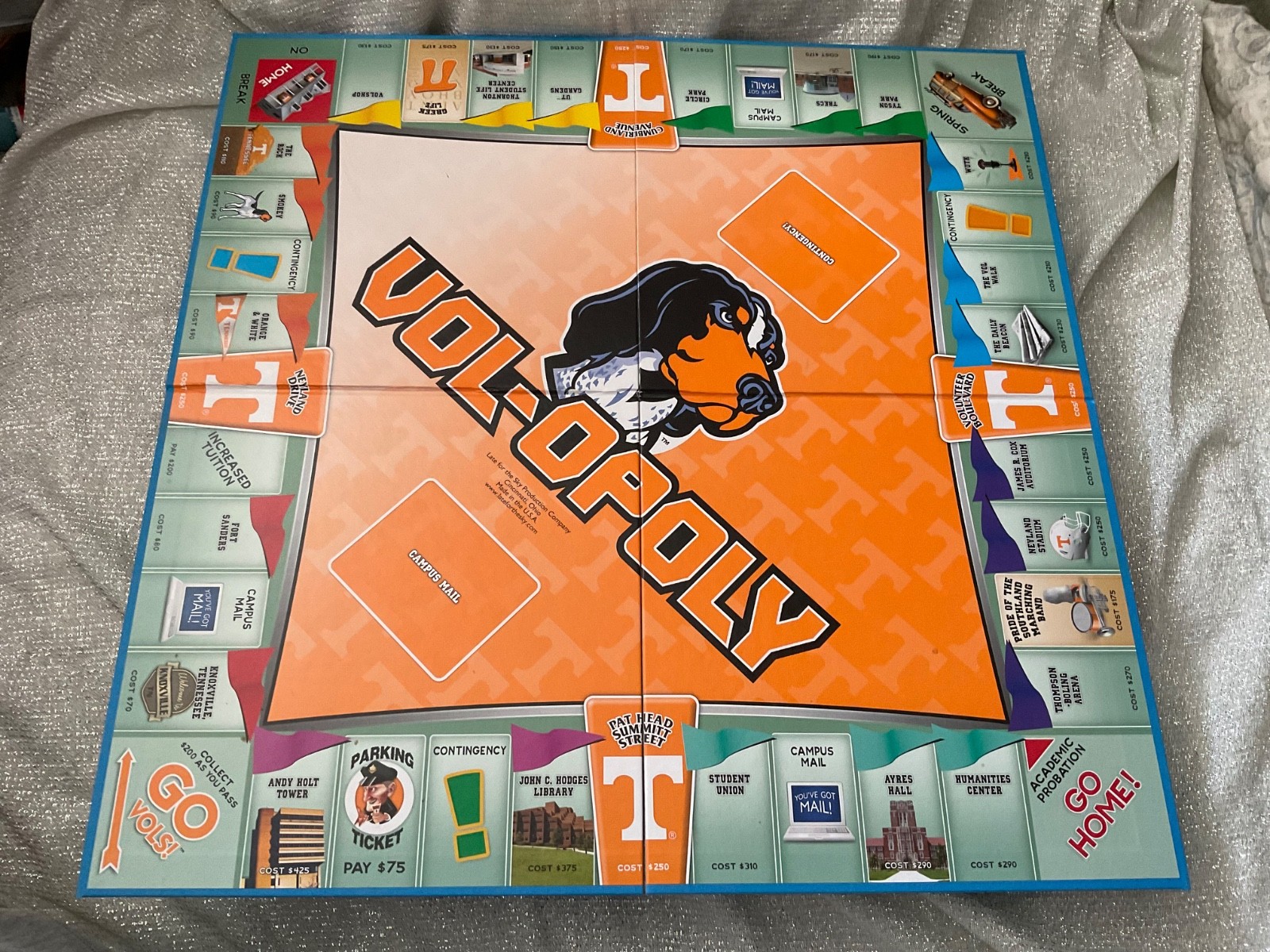 Vol-opoly University Of Tennessee Volunteers Board game TN Vols Volopoly See Pic