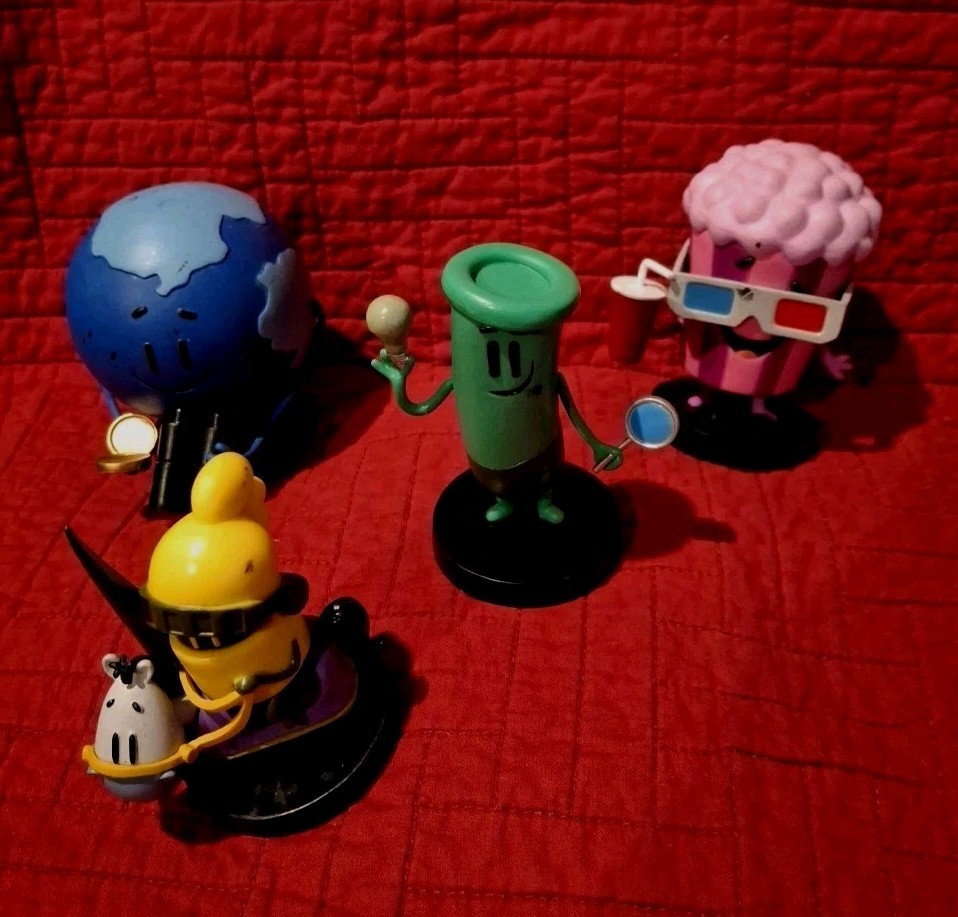 Vintage Trivia Crack Game Figurines