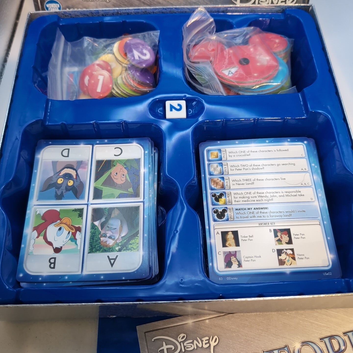 PICTOPIA DISNEY EDITION the Ultimate Picture -Trivia Family Board Game