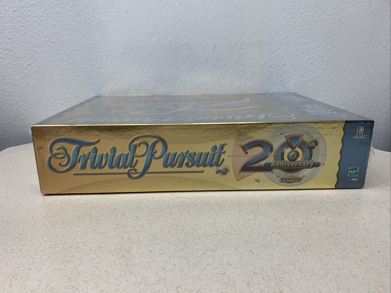 NEW Trivial Pursuit 20th Anniversary Edition Board Game FACTORY SEALED!
