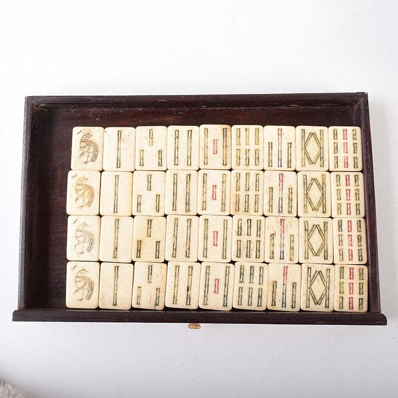 Vintage Chinese Mahjong Set Bone & Bamboo Tiles Wood Box Antique