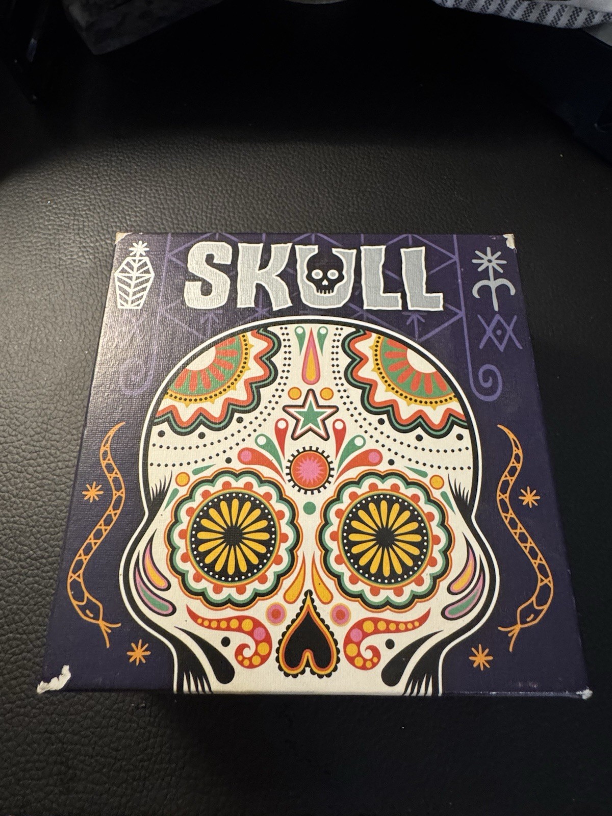 Skull Card Strategy Mystery Strategic Game 3-6 Players 14+ Party Game Family