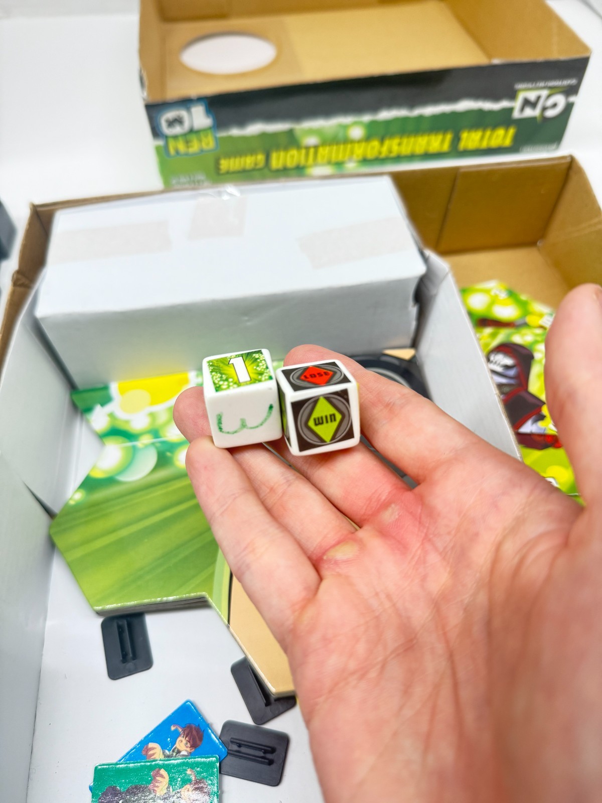 Ben 10 Total Transformation Board Game Cartoon Network Omnitrix Spinner