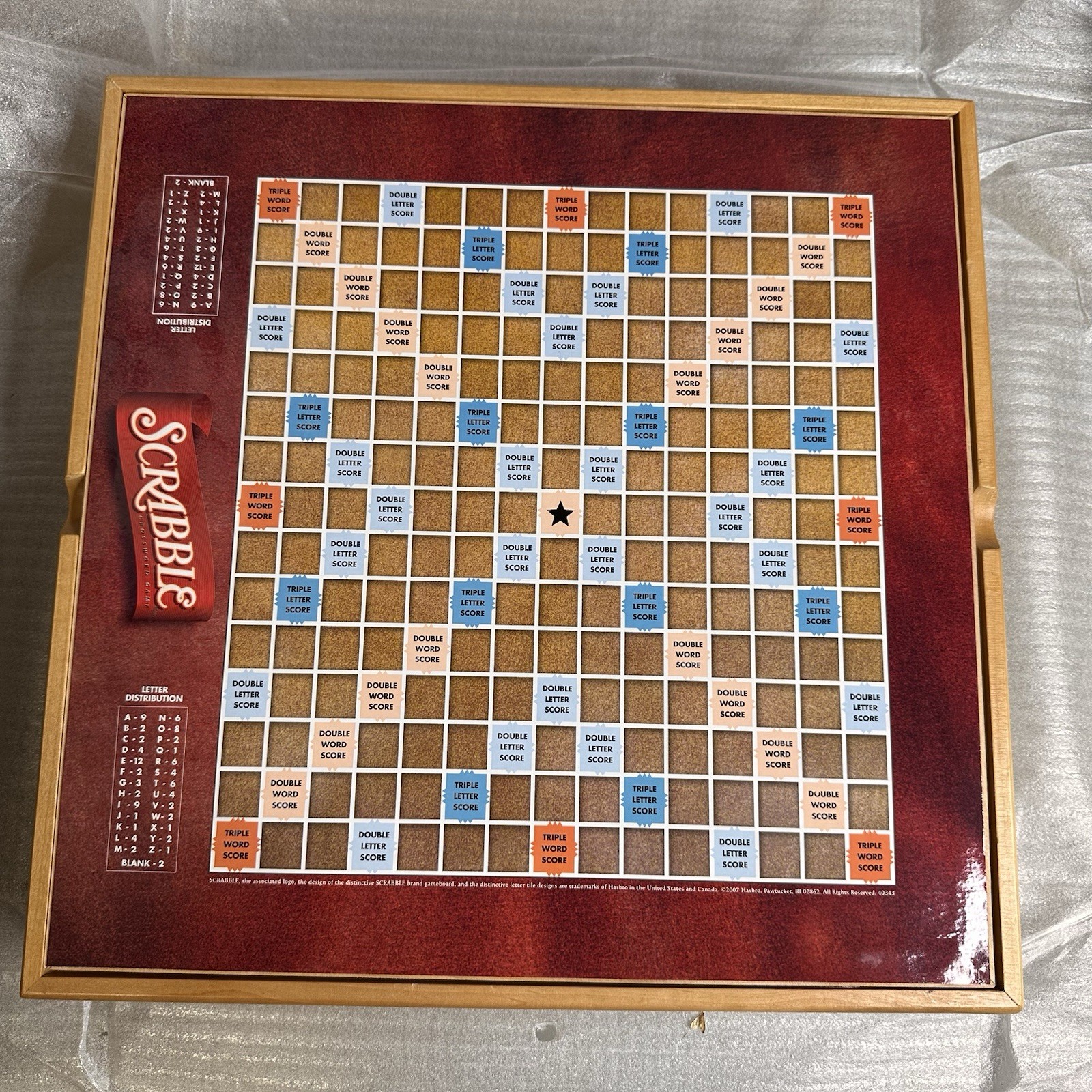 Monopoly Scrabble and 4 Classic Games Solid Wood Cabinet 2007 Parker Brothers