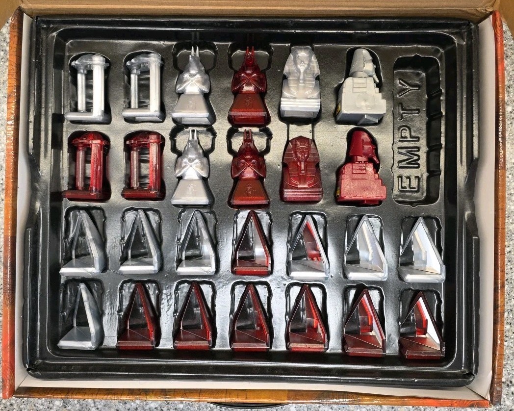 Laser Khet 2.0 Game Classic Strategy Innovention Toys New Batteries Complete