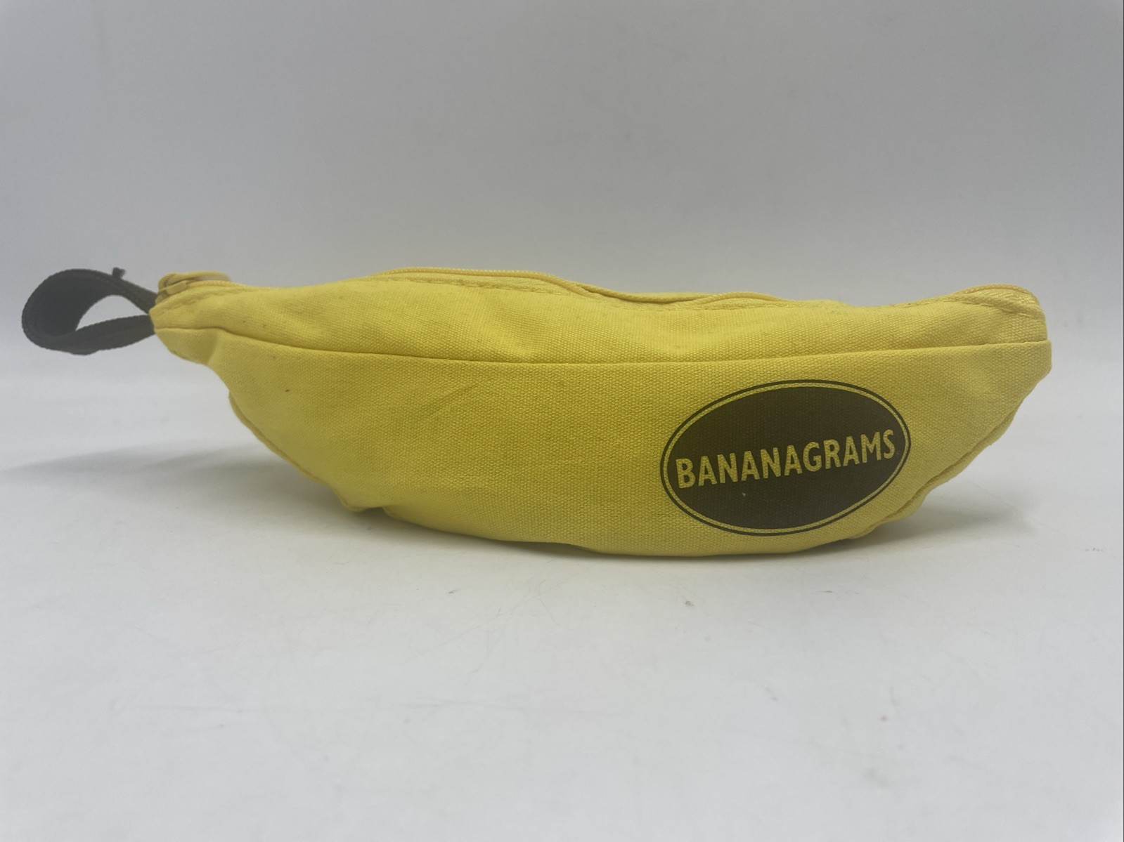 Bananagrams Game Crossword Word Play Complete 144 Pieces Zip Bag & Original Tag