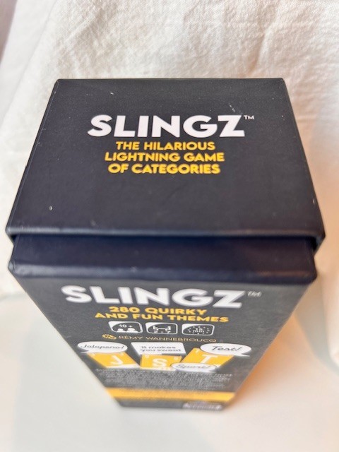 Slingz Party Game Blue Orange Fast-Paced Family Category Game 2-7 Players NEW