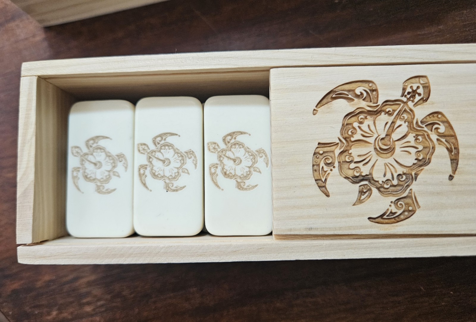 Double 6 Domino Set of HAWAIIAN SEA TURTLE Dominoes BLUE or IVORY