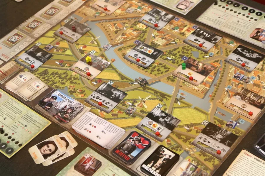 Dutch Resistance: Orange Shall Overcome! – English Second Edition (2025)