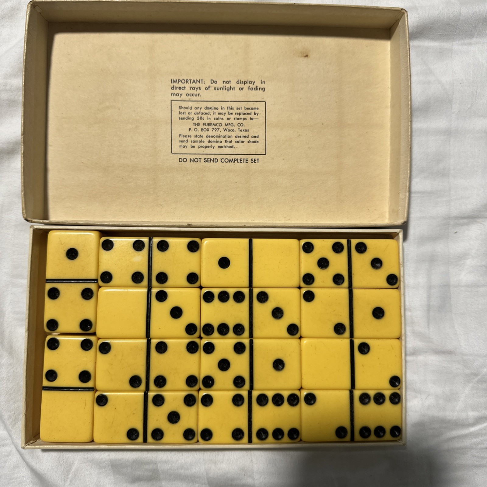 Extra Thick Jumbo Size Giant Face Marblelike Dominoes Made In USA￼