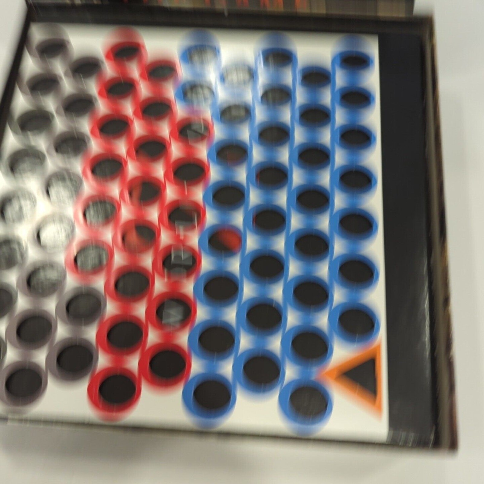 UNIVERSITY GAMES , WORLD WAR Z , THE GAME BOARD GAME – 2013 EDITION