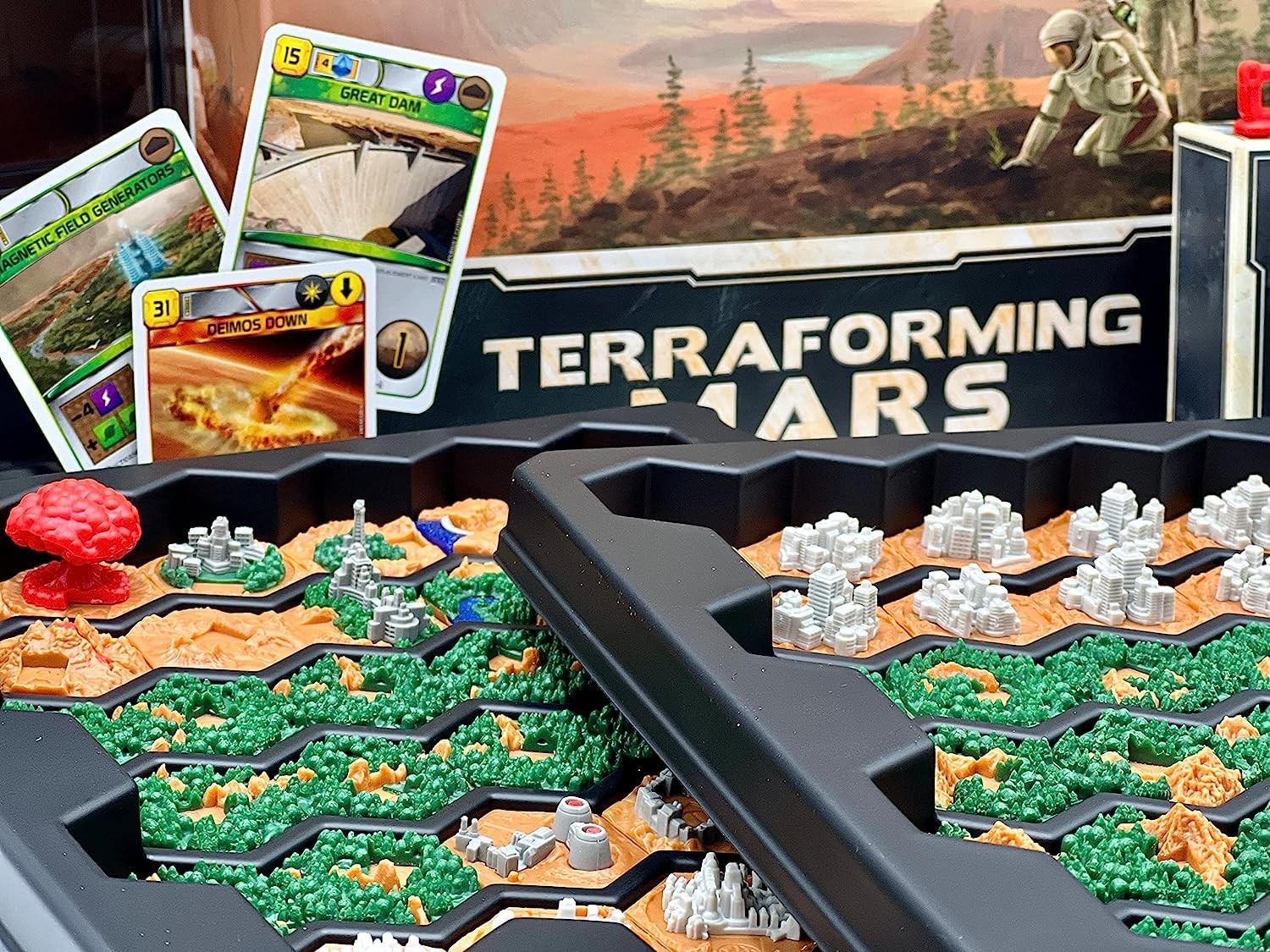 Terraforming Mars Big Box – 90+ Tiles, Markers & Storage for Strategy Games