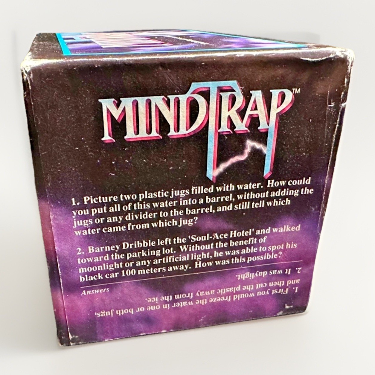 MindTrap Board Game 1991 Brain Teaser Riddle Logic Puzzle Family Game