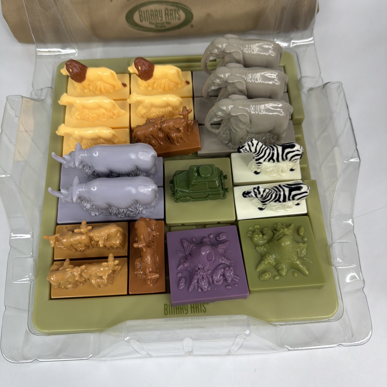 Safari Rush Hour Jungle Escape Game ThinkFun Challenge Puzzle COMPLETE!