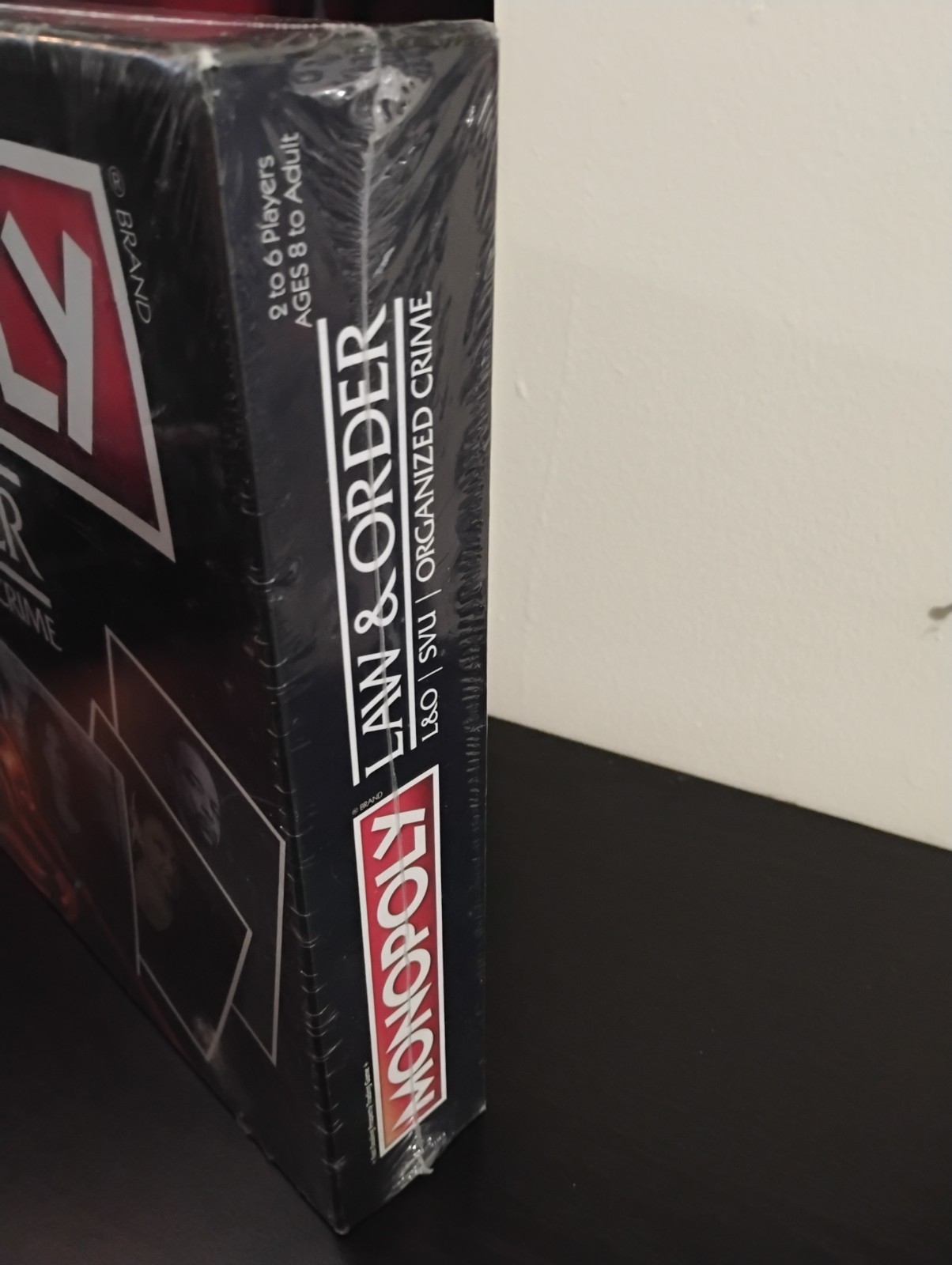 Monopoly Law and Order SVU Organized Crime Board Game SEALED.Slight Rip In Box!