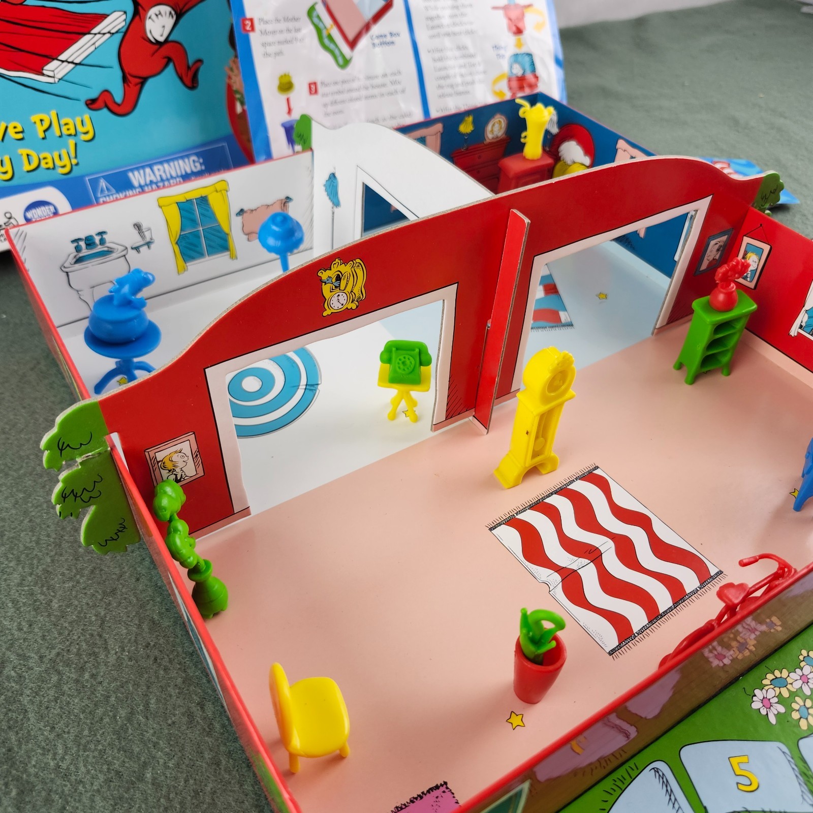 Dr. Seuss Whirly Fun Game COMPLETE Wonder Forge 2016 Kids Family Cat in the Hat