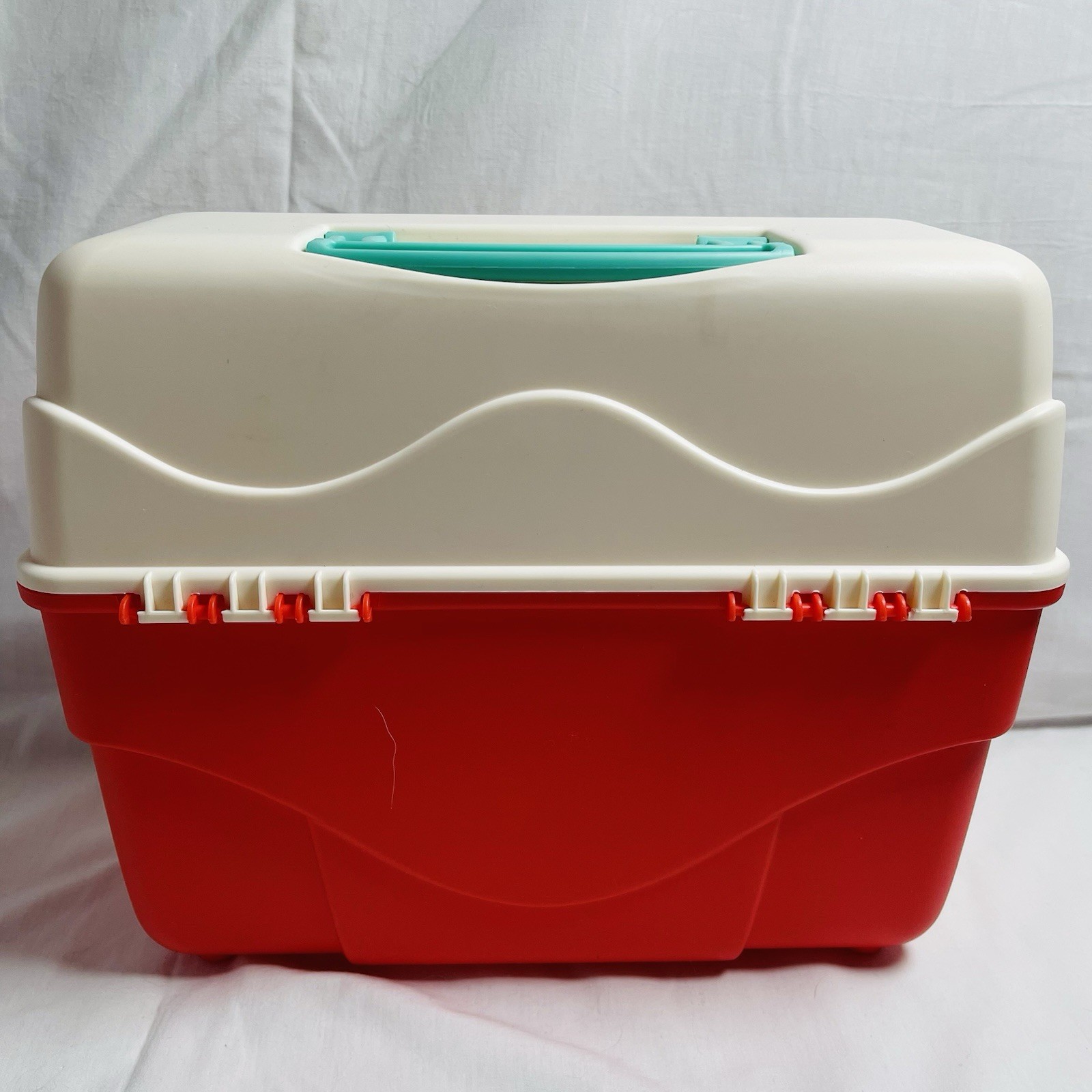 Gigglescape – Family Fish & Learn Game-Tackle Box Only