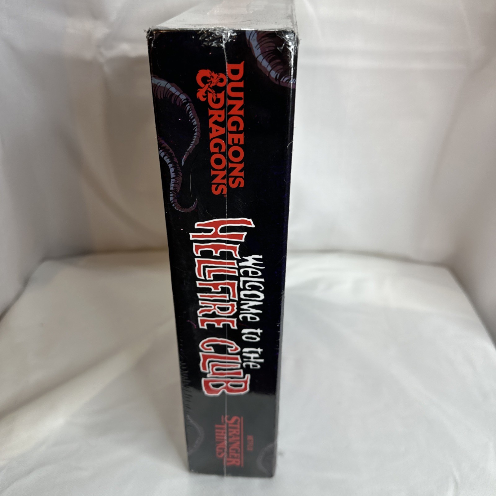 Dungeons & Dragons: Stranger Things: Welcome to the Hellfire Club New Sealed (B)