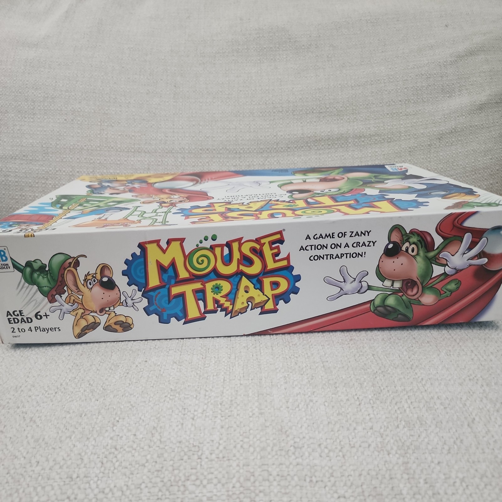 VINTAGE Mouse Trap COMPLETE Milton Bradley 2005 Classic Board Game Kids Family