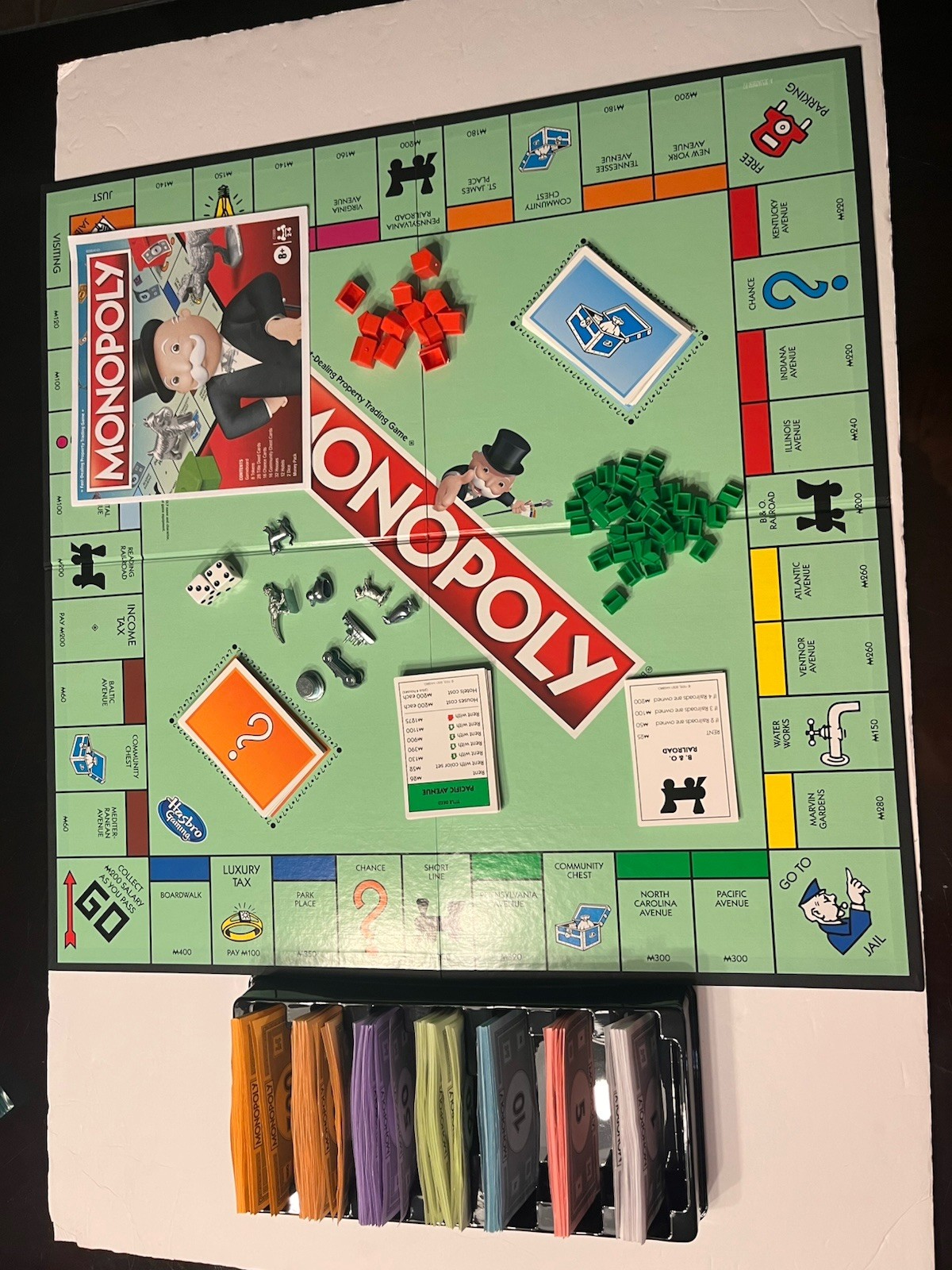 Hasbro Monopoly C1009 Classic Board Game 2-6 Players 8+ Years Family COMPLETE