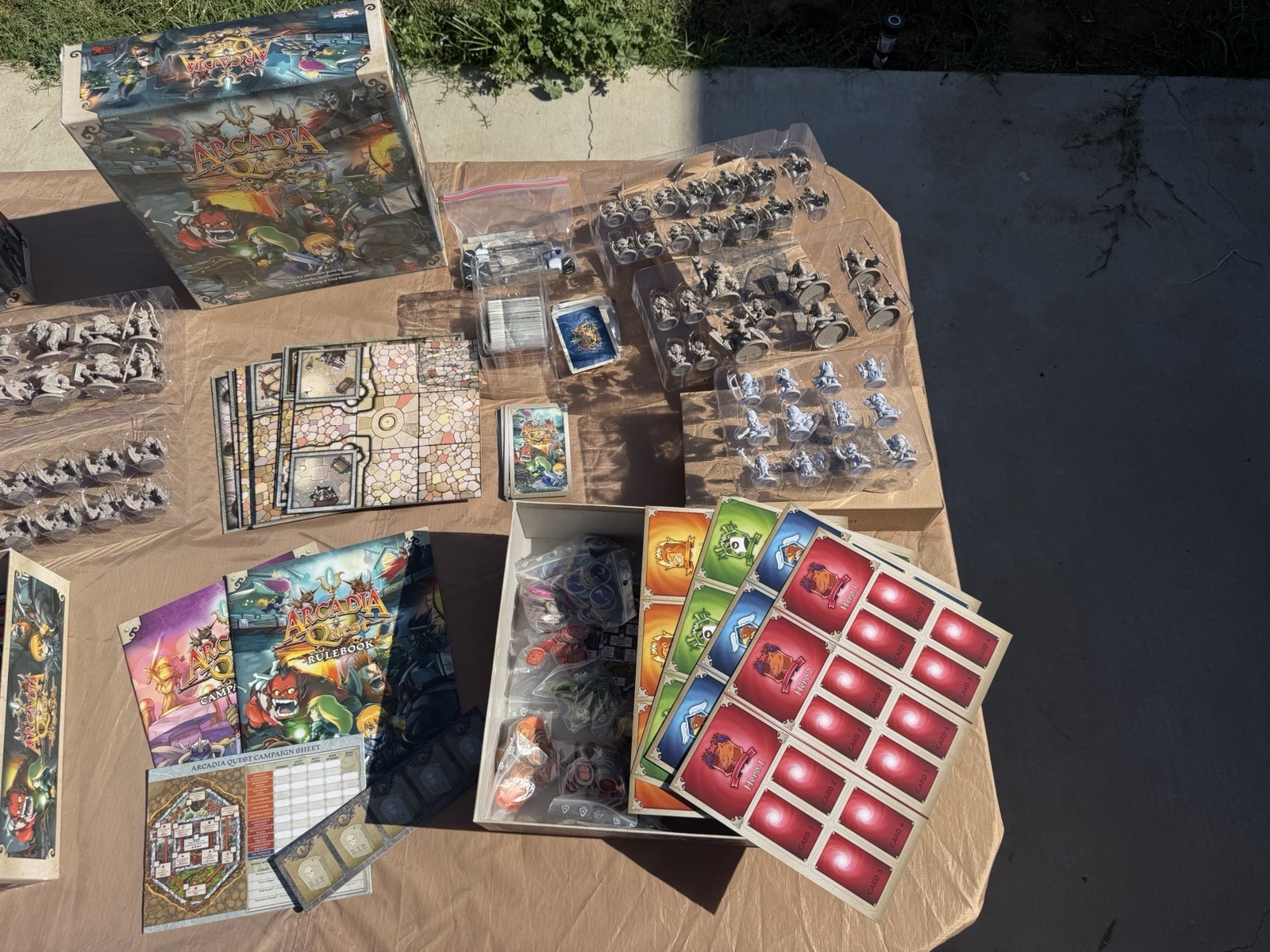 CMON Arcadia Quest Inferno Fantasy Board Game Lot w/ Expansion Pack, Miniatures