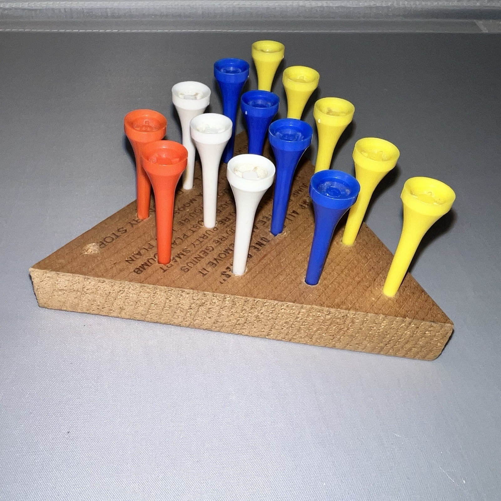 Cracker Barrel Peg Game Triangular Wooden Puzzle Brain Teaser Table Golf Tees