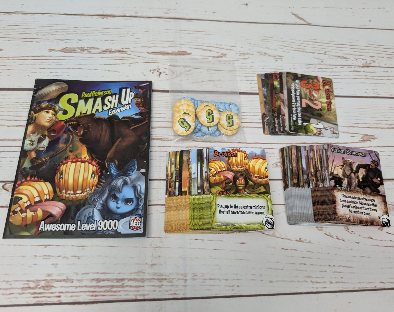 Smash Up Awesome Level 9000 Expansion Board Card Game AEG *No Box