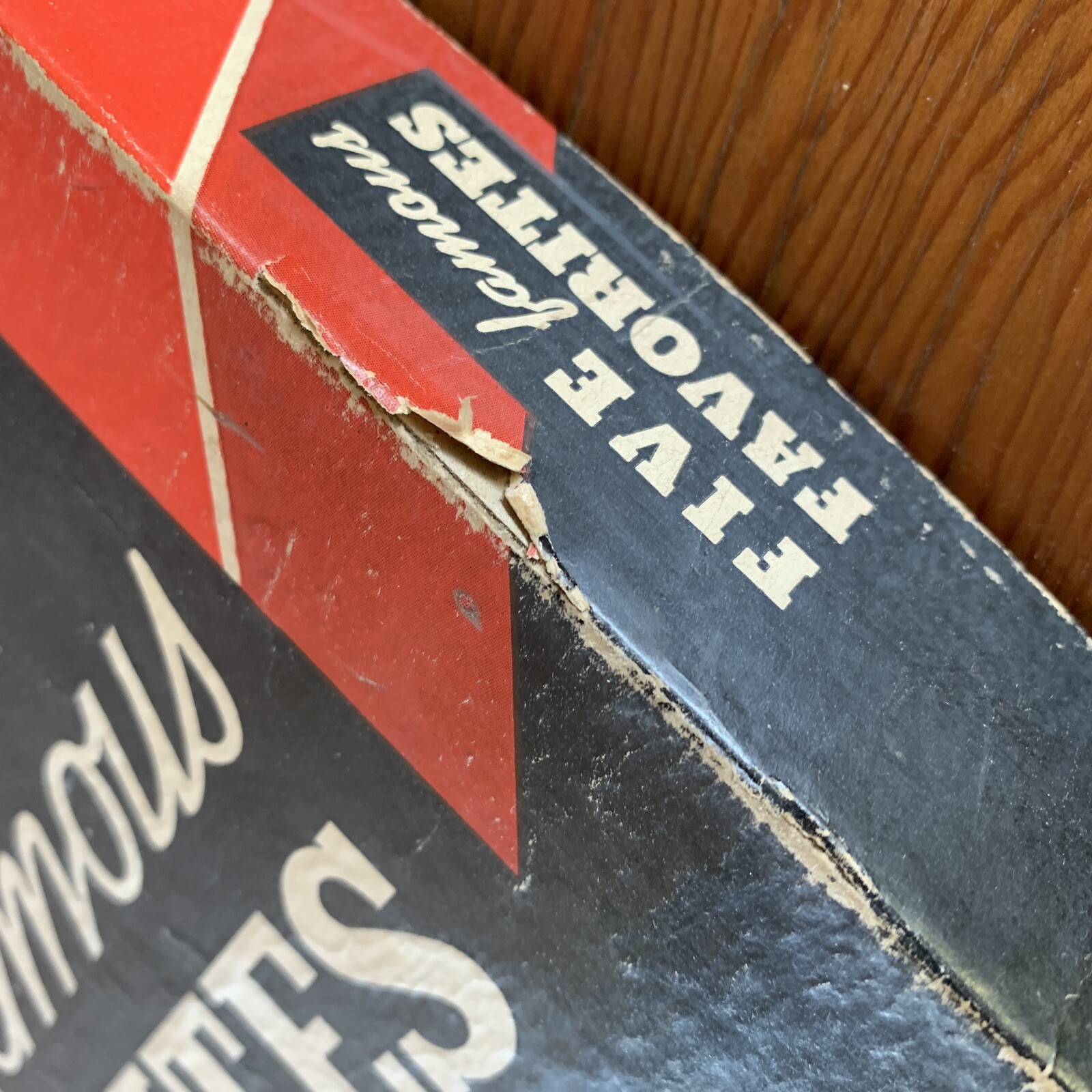Vtg Game BOX ONLY prop Five Famous Favorites 1943 Horse Race Casino Game Rm Wall