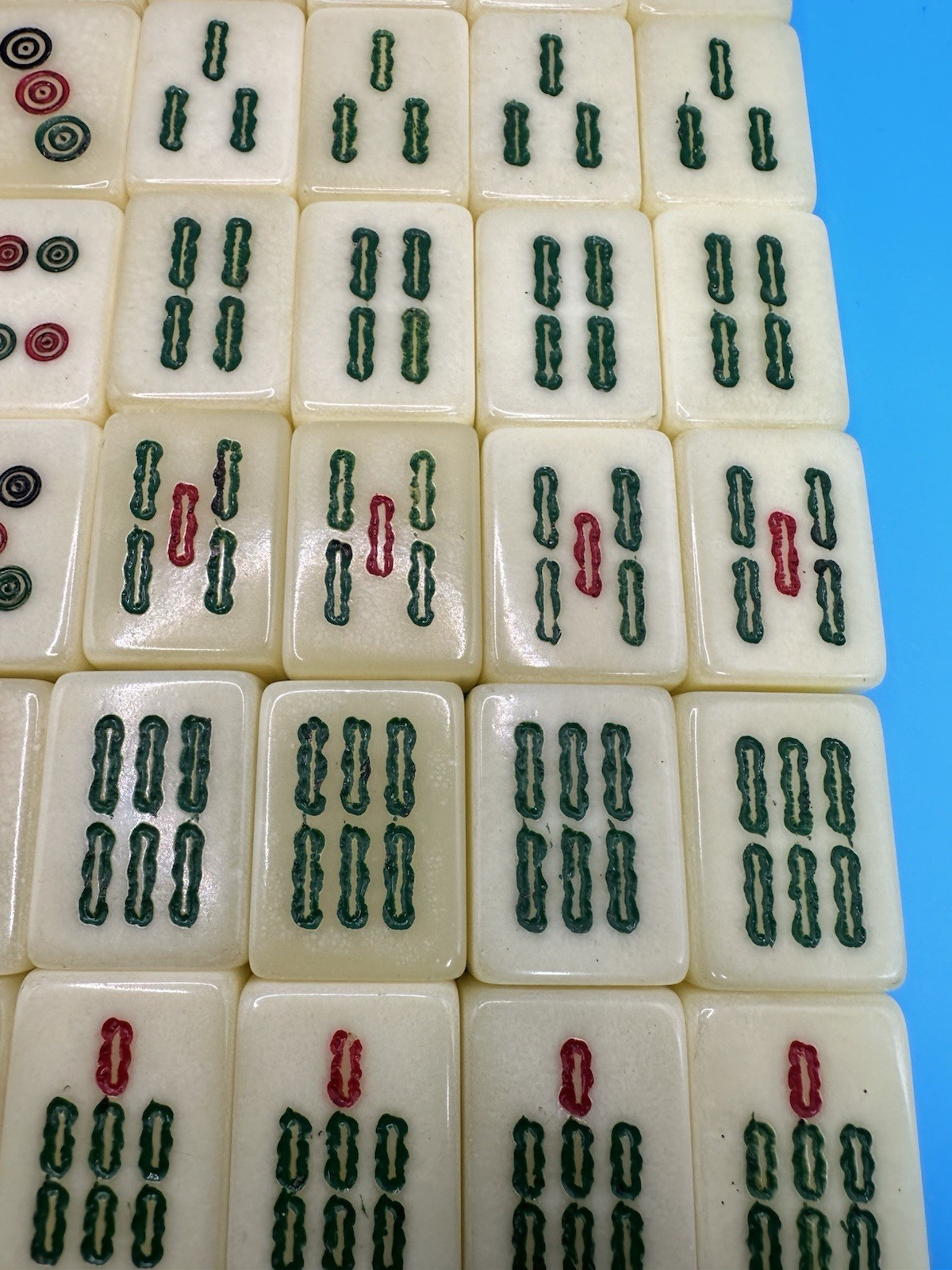 Vintage Premium/Deluxe Boxed Mahjong Tiles