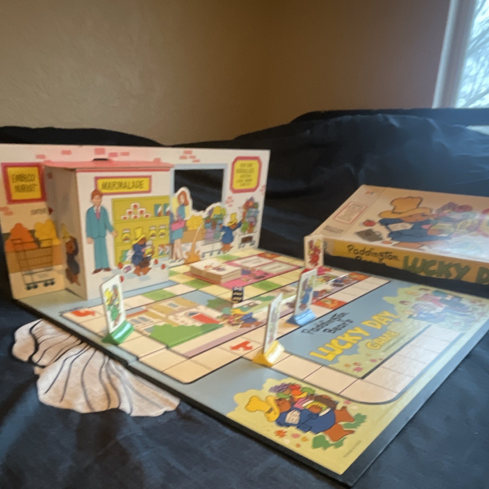 Milton Bradley Paddington Bear’s Lucky Day Game 1987 5-12 Years 2-10 Players