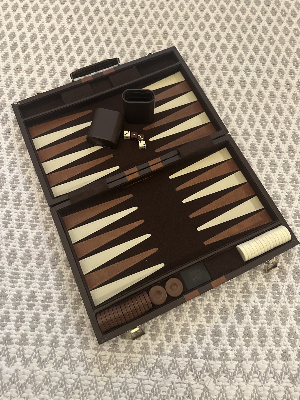 Vintage Backgammon Set Travel Case Leatherette Complete w Dice Cups 1950s 60s