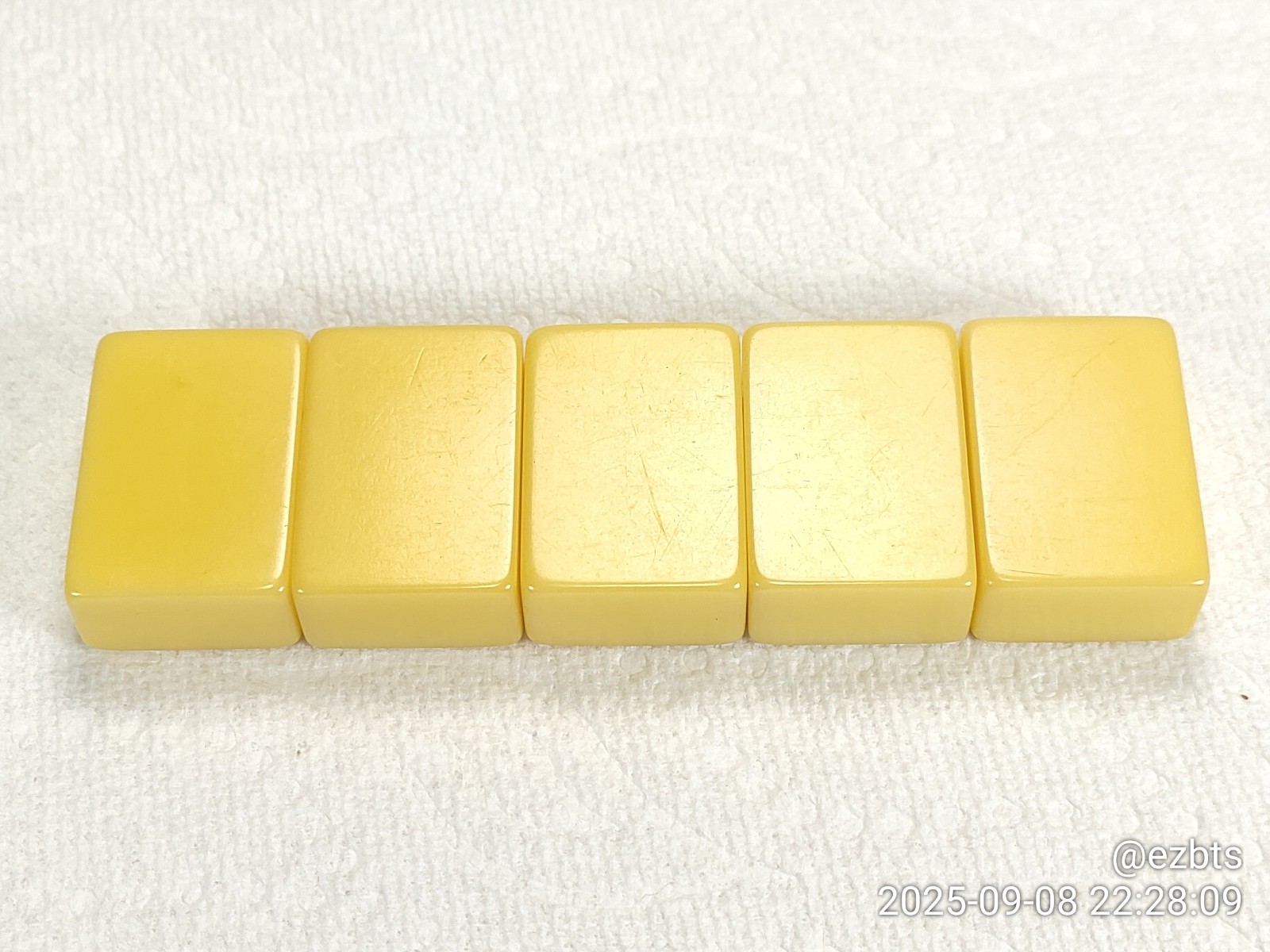 4 Rare Bakelite Catalin MahJong Mah Jongg Flowers tiles Excellent Condition 9dia
