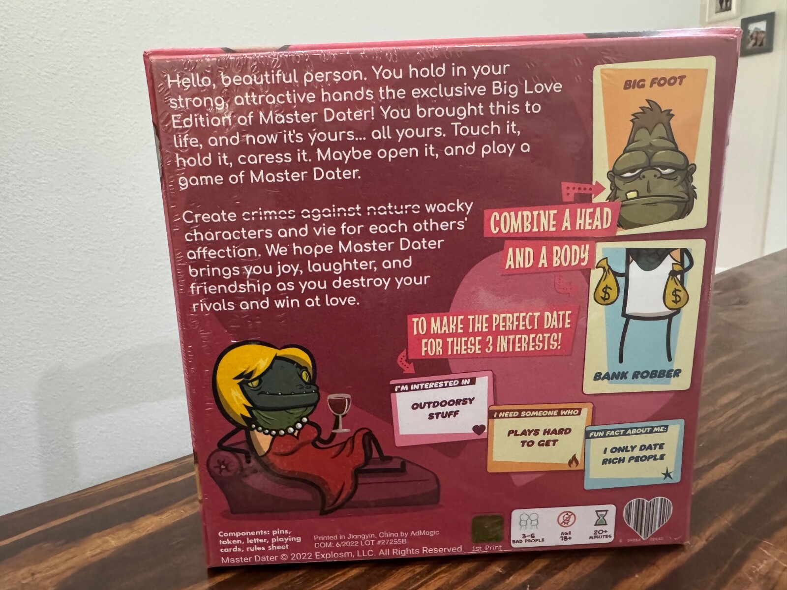 Master Dater: Big Love Edition Cyanide & Happiness Game + Blind Box figurine