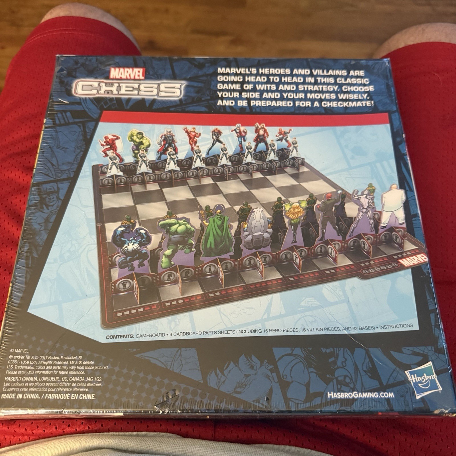 Marvel Chess Set Board Game 2015 Heroes Vs Villains Thanos Ironman Avengers NEW