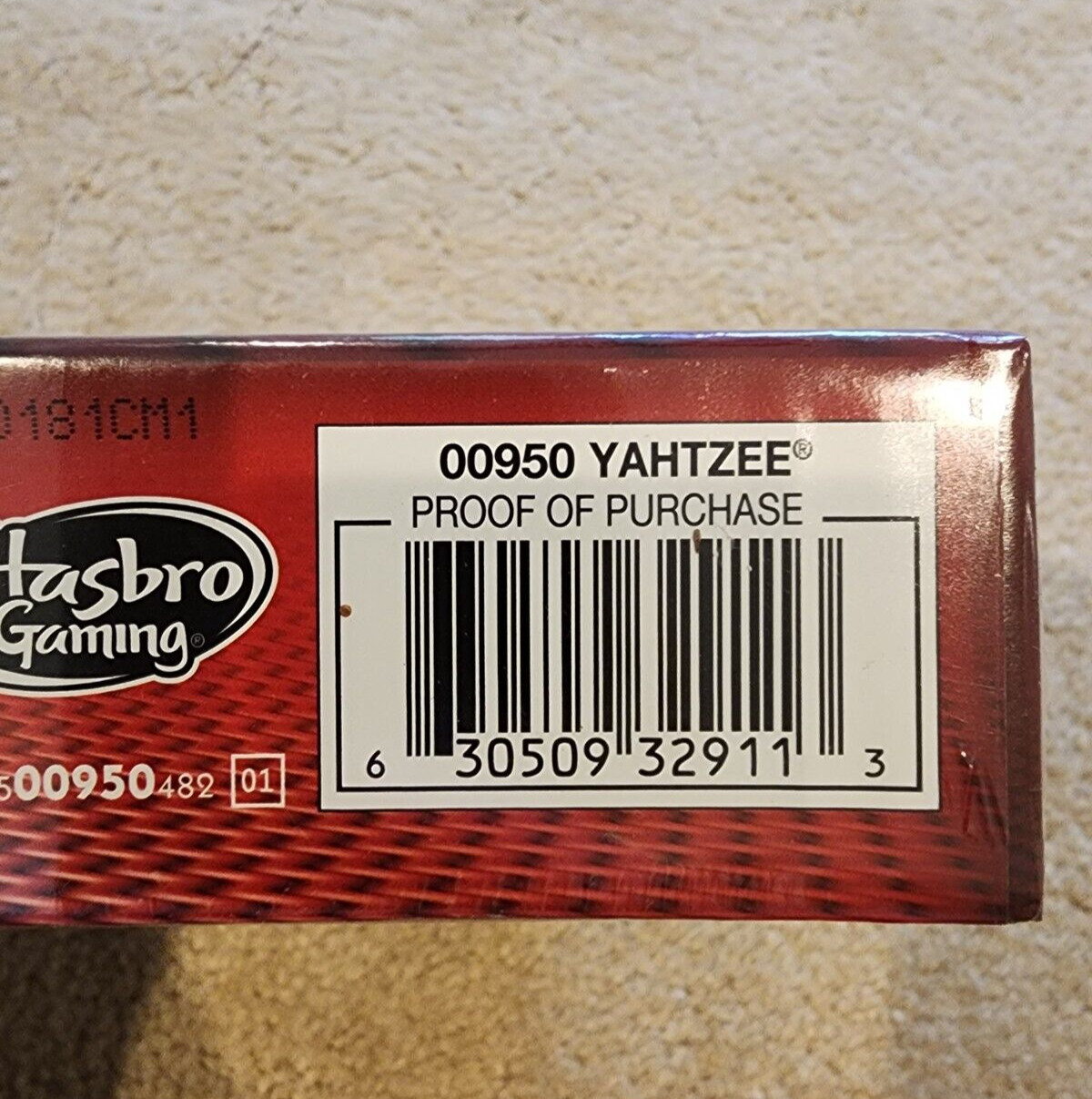 Hasbro Yahtzee Classic Dice Game – Roll for the Ultimate Win Family Fun