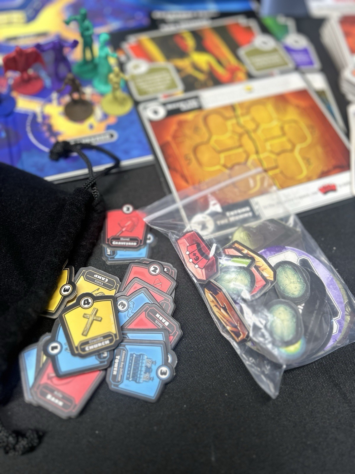 Horrified Board Game – Universal Monsters Edition – Complete w/ All Pieces!