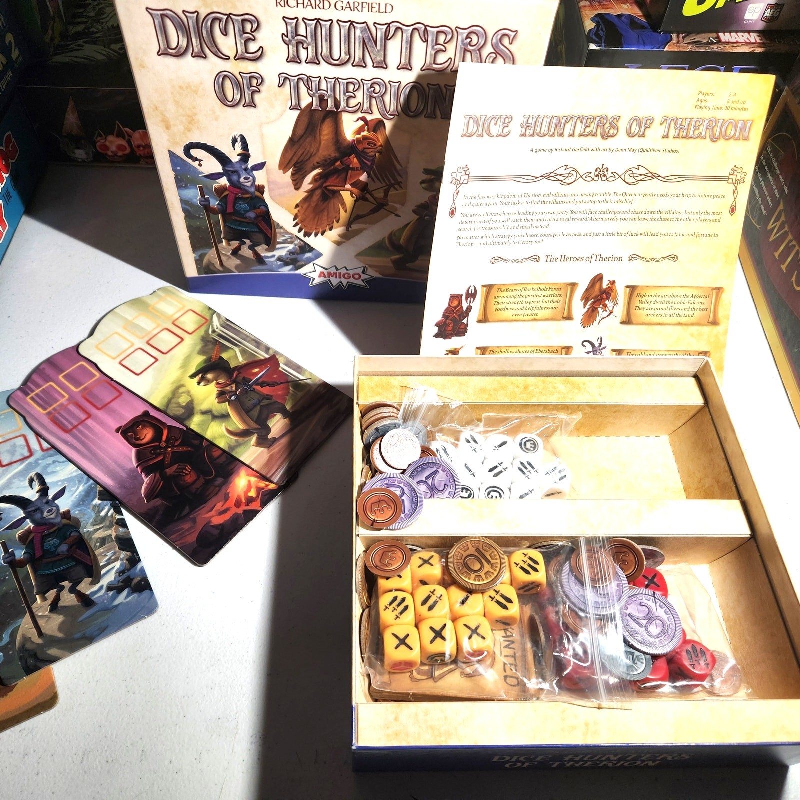 Dice Hunters of Therion (Wurfelhelden), Amigo Games, Heroes Villians 2-4 player