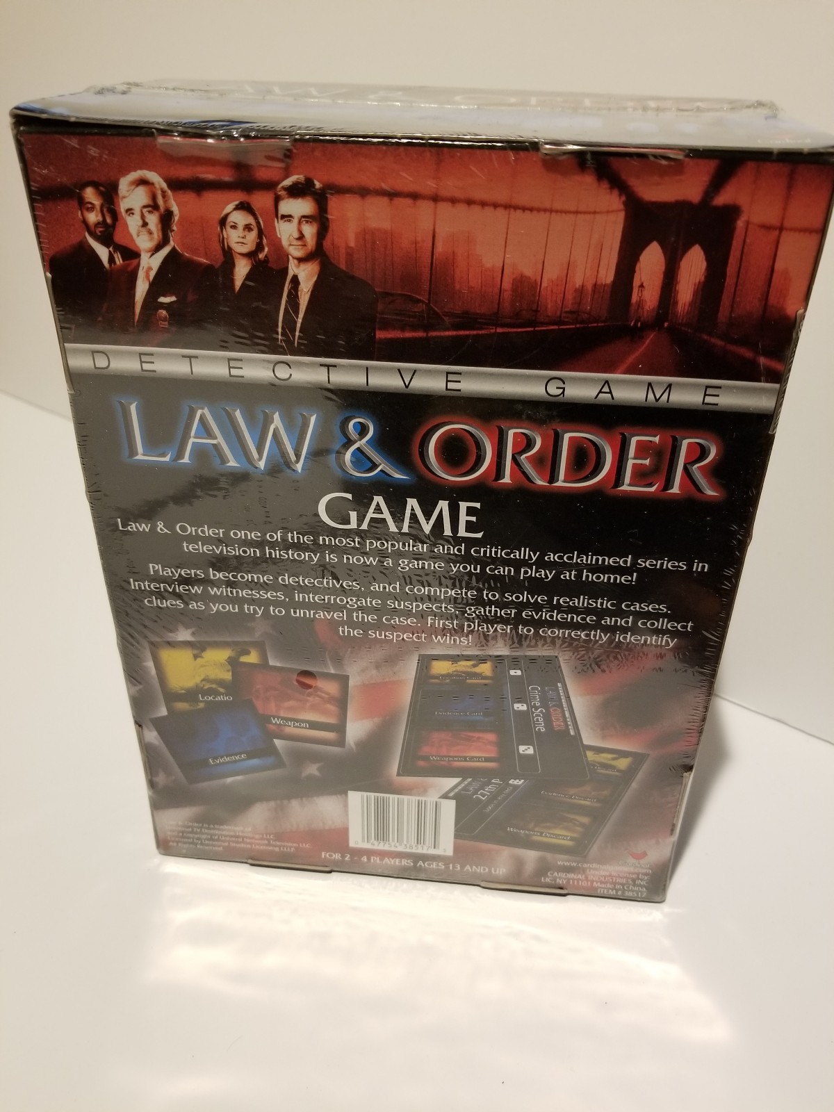 Law & Order Detective Game plastic has slight tear 2-4 players ages 13+ Board gm