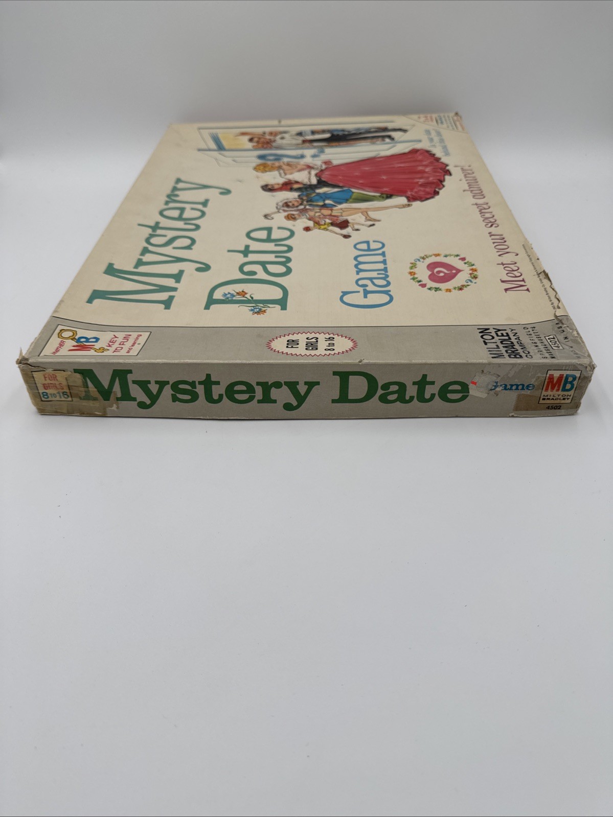 Milton Bradley 1965 Boardgame Mystery Date Game 4502 Complete Box Damage