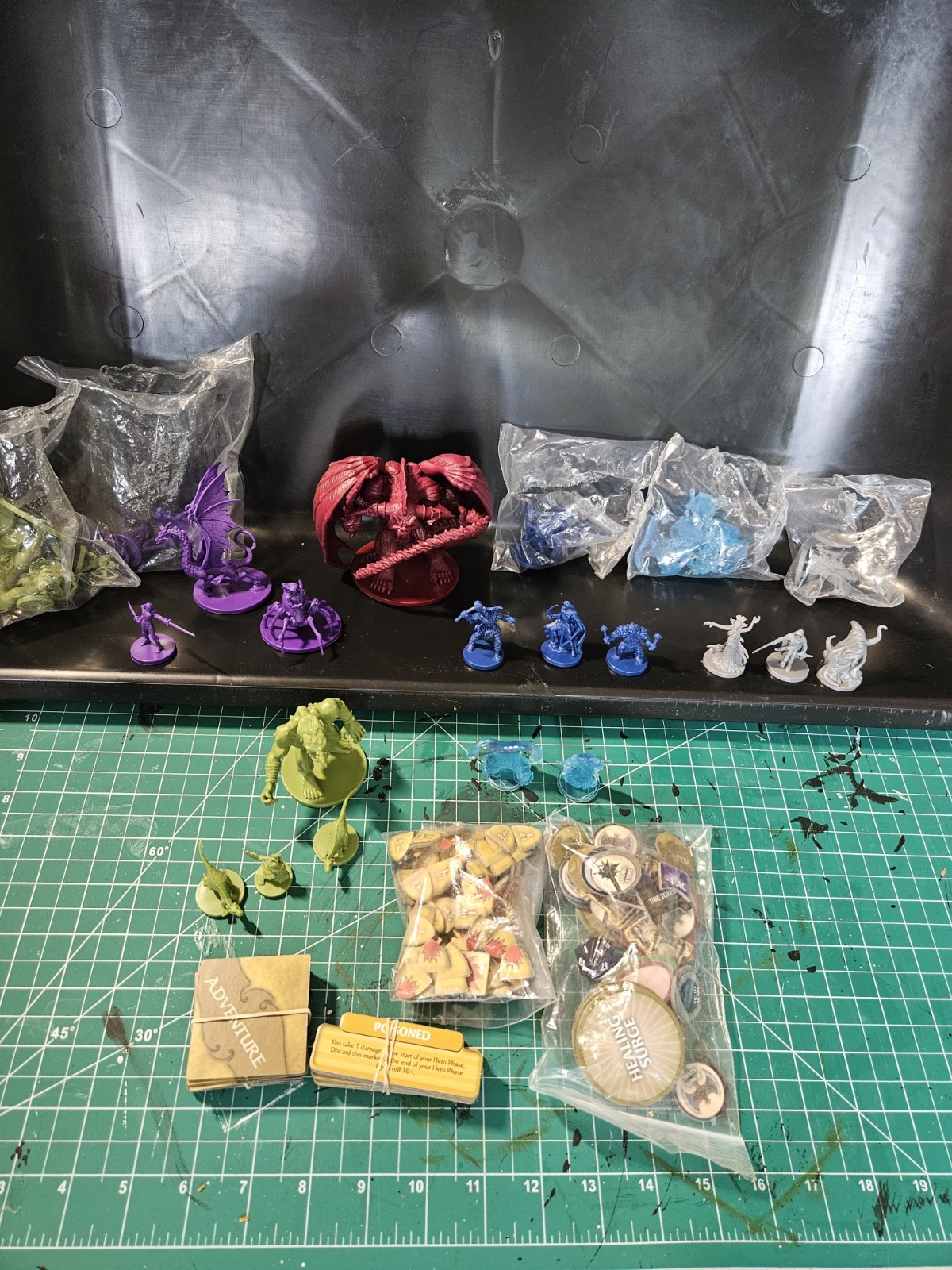 Slighly used Dungeons & Dragons Legend of Drizzt Board Game
