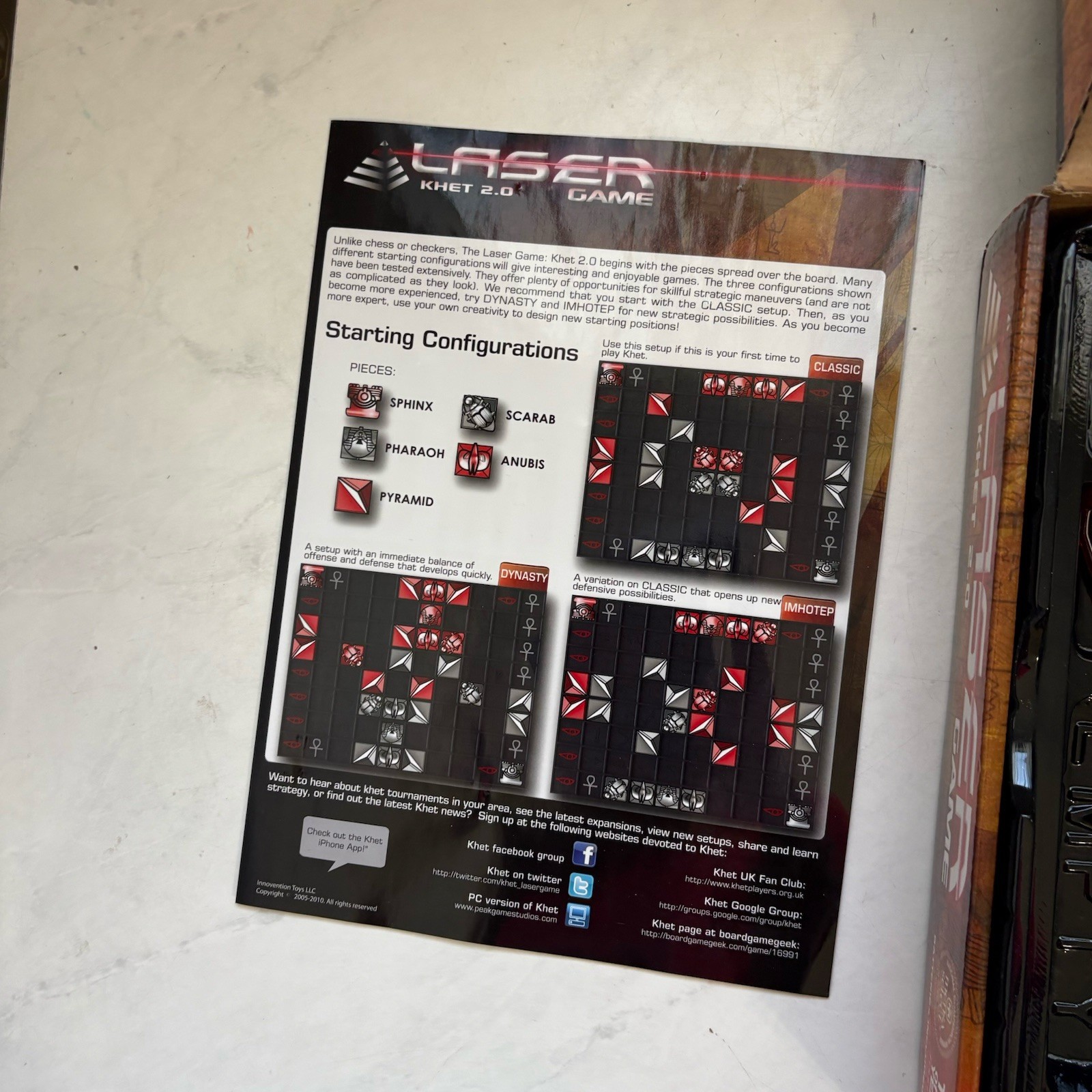 LASER Board Game Khet 2.0 Strategy MensaSelect Toy of the Year Complete Open Box