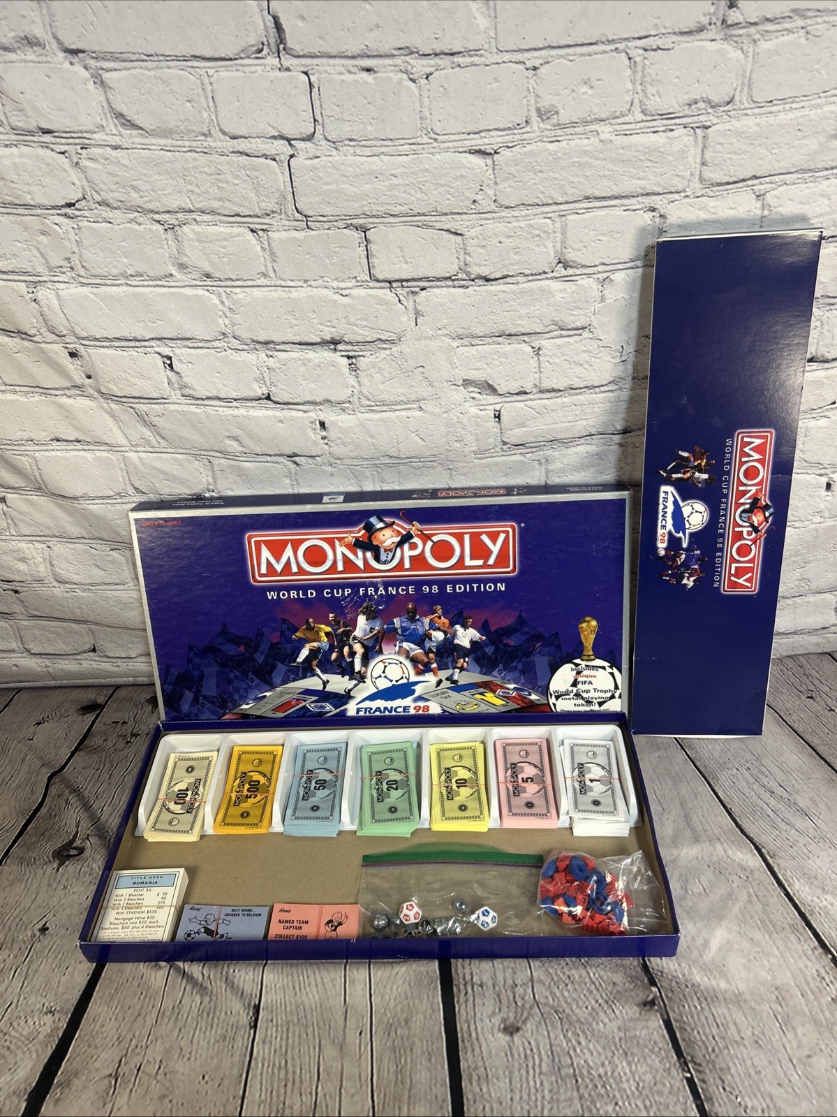 Monopoly World Cup France 98 Edition – Complete Pieces, No Instructions