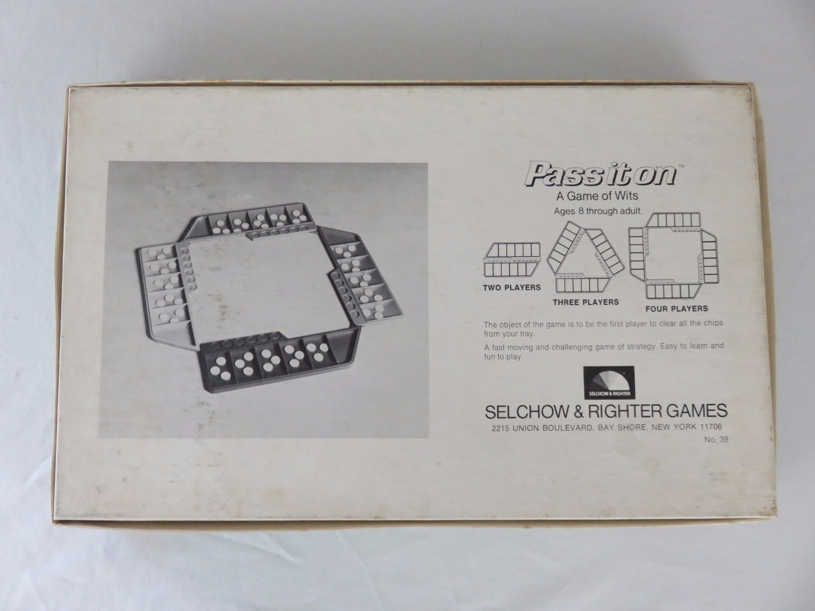 Vintage Selchow & Righter Pass It On Game A Game of Wits 1978