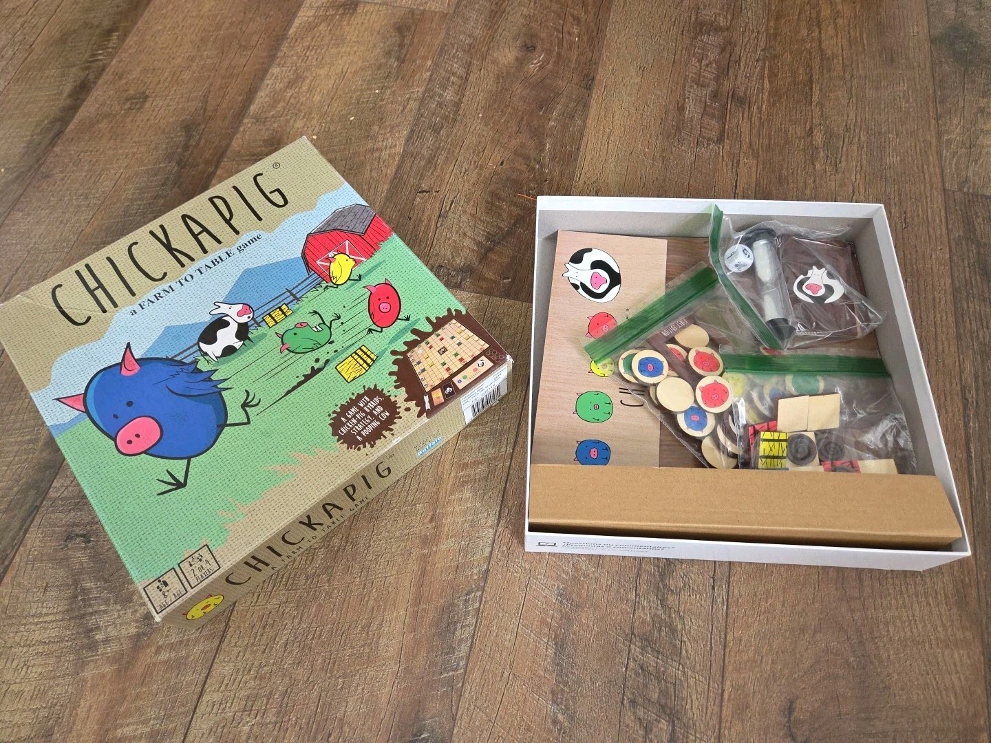 Chickapig Strategic Board Game Family Friendly Game For 2 or 4 Players COMPLETE