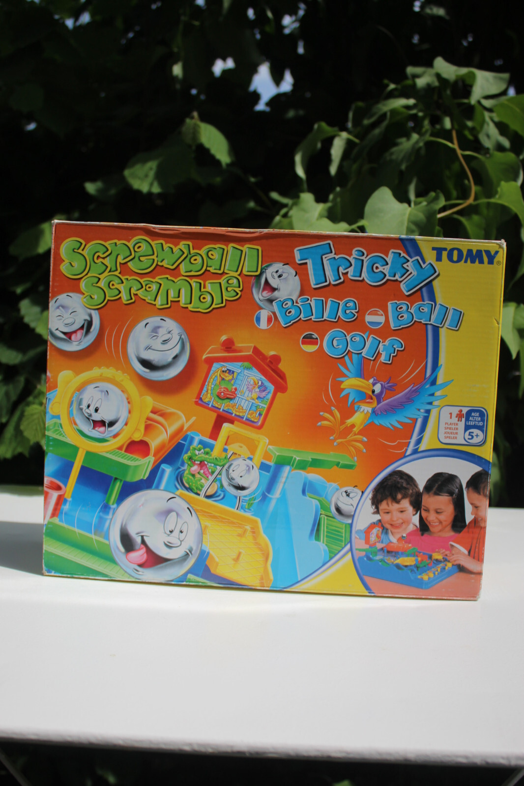 Tomy Tricky Ball Screwball Scramble Board Game