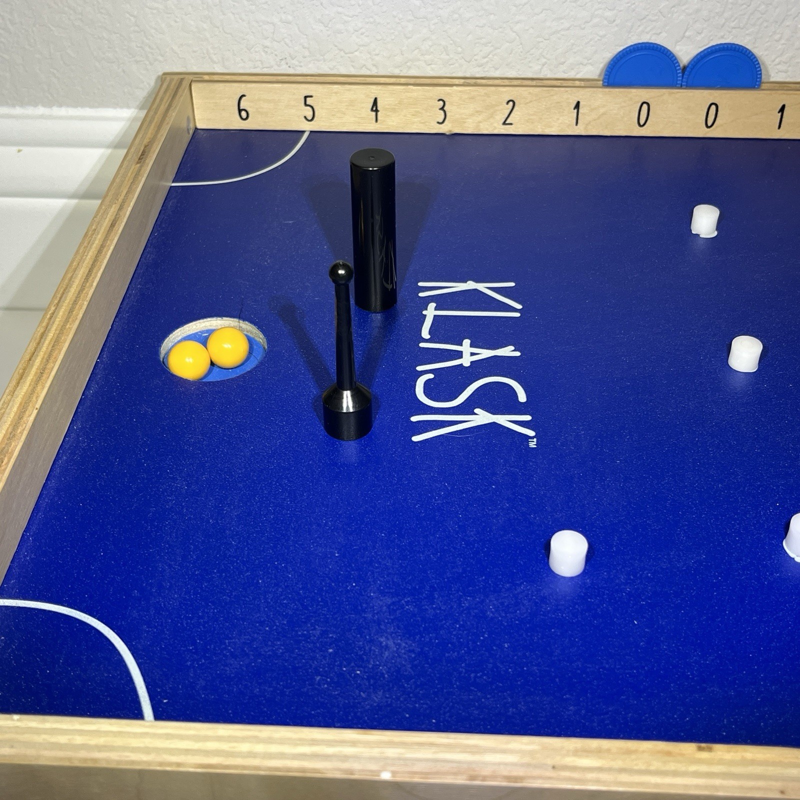 Klask Magnetic Board Game Wooden Skill Game Tabletop Party Game Blue With Box