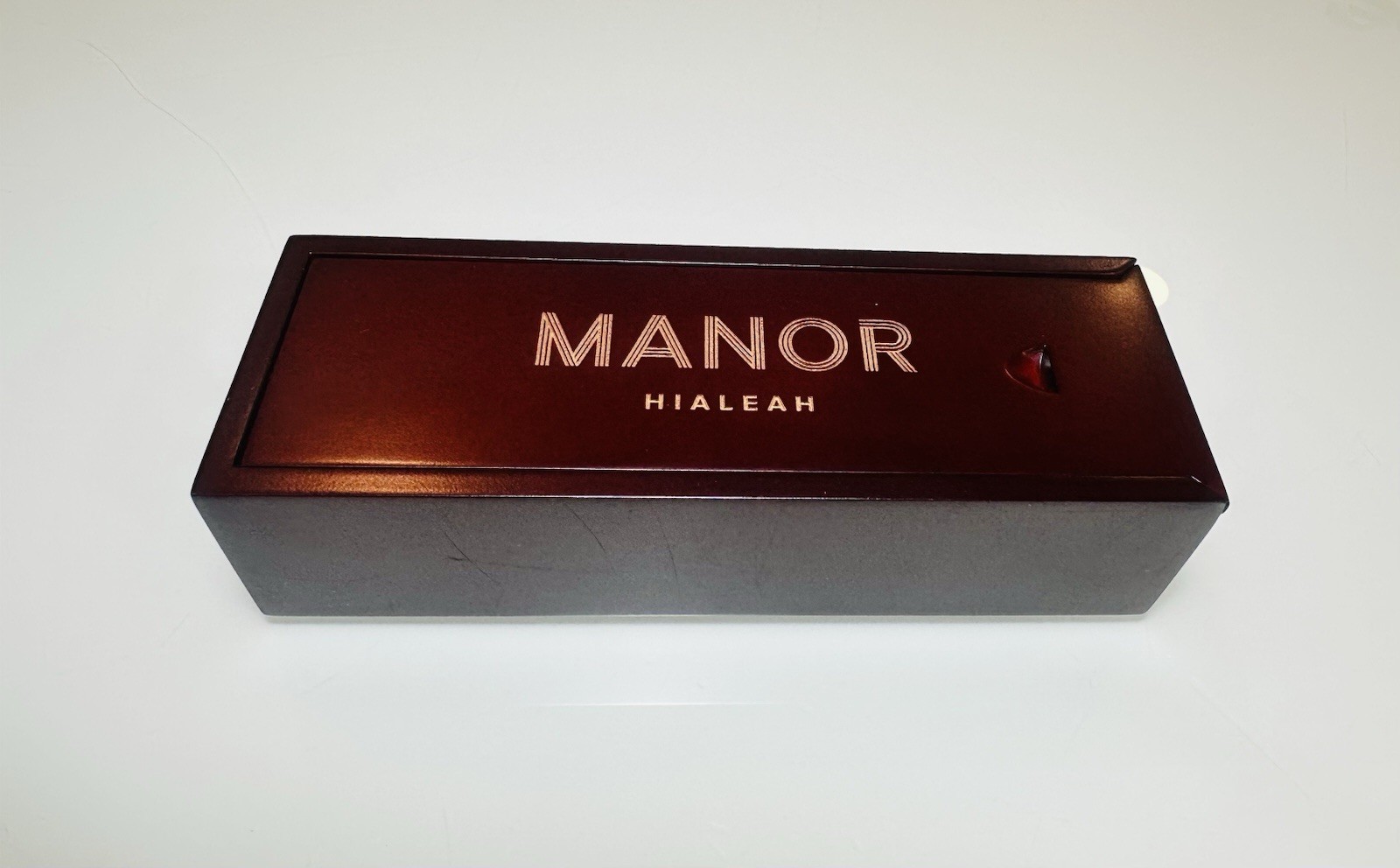 Dominoes Set of 28 MANOR Hialeah in Wooden Case NEW