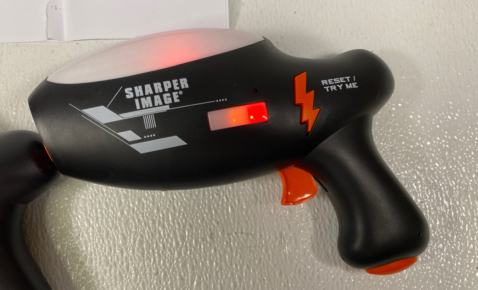 Sharper Image Space Blaster Shooting Game 206000-01- LR3058 Guns & Manual Only